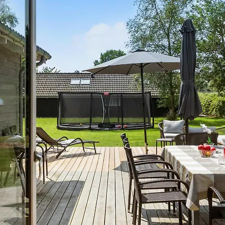 Stunning In With Sauna * Dannemare